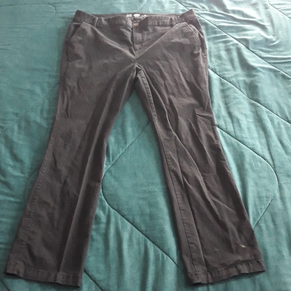 Old navy boot cut pants - Picture 2 of 5